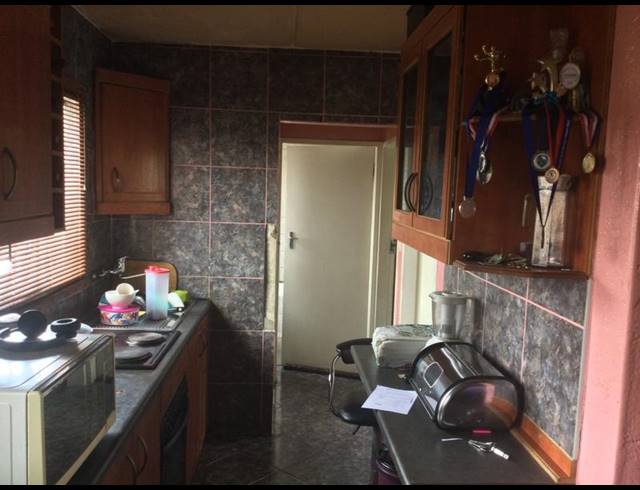 2 BEDROOM TOWNHOUSE FOR SALE IN BRAMLEY VIEW